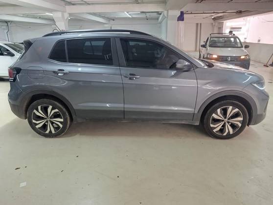 VOLKSWAGEN T-CROSS 1.0 200 TSI TOTAL FLEX AUTOMÁTICO